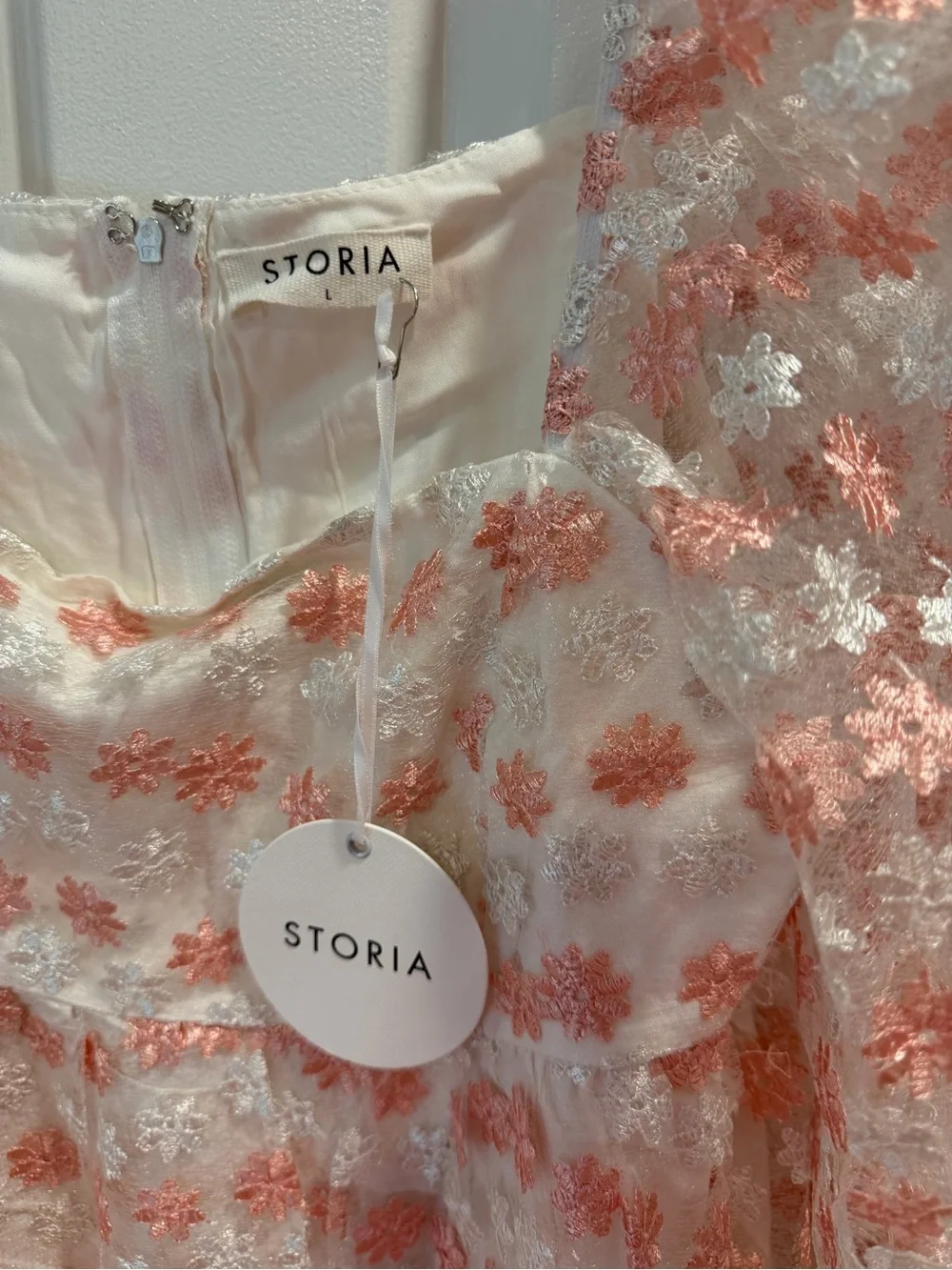 NWT Storia Boutique Lace Dress Top with Pink Floral Embroidery Sz L